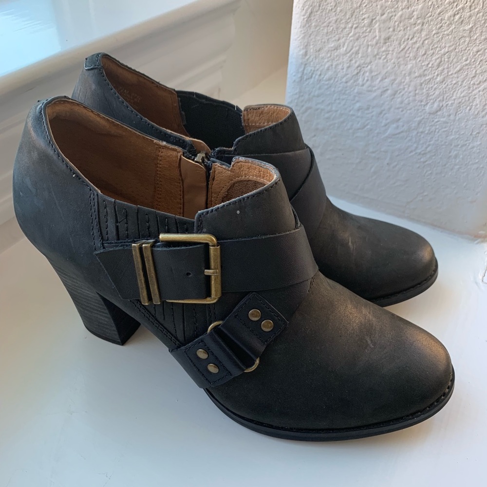Clarks Indigo Booties - Size 7.5